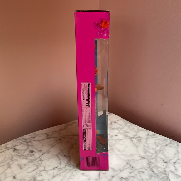 Hula Hair Barbie - Picture 5 of 7